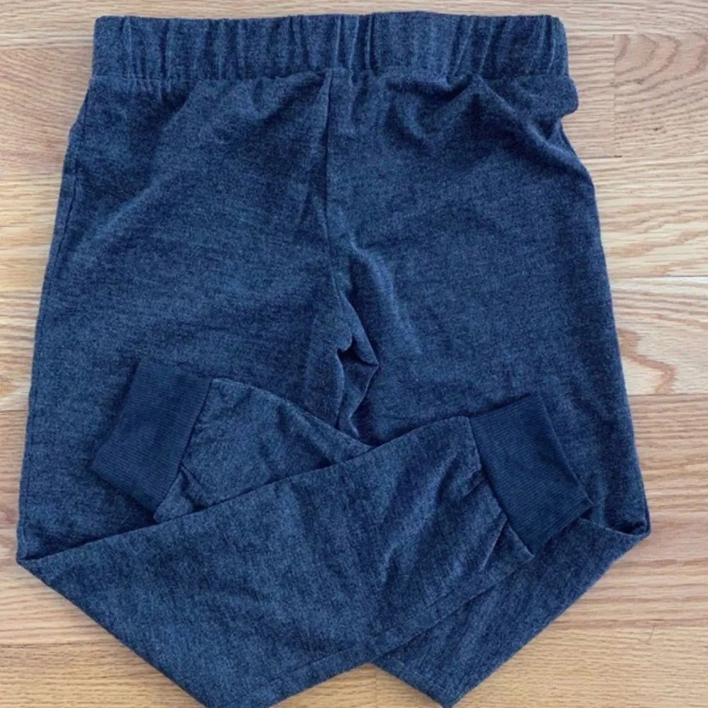 Lot of *6* Girls Activewear (3 Tops + 2 Bottoms) 10/12